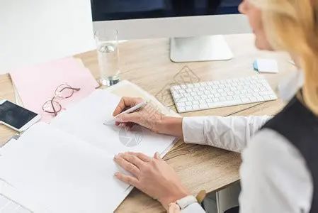 AI入侵Frontend,前端要失业了?